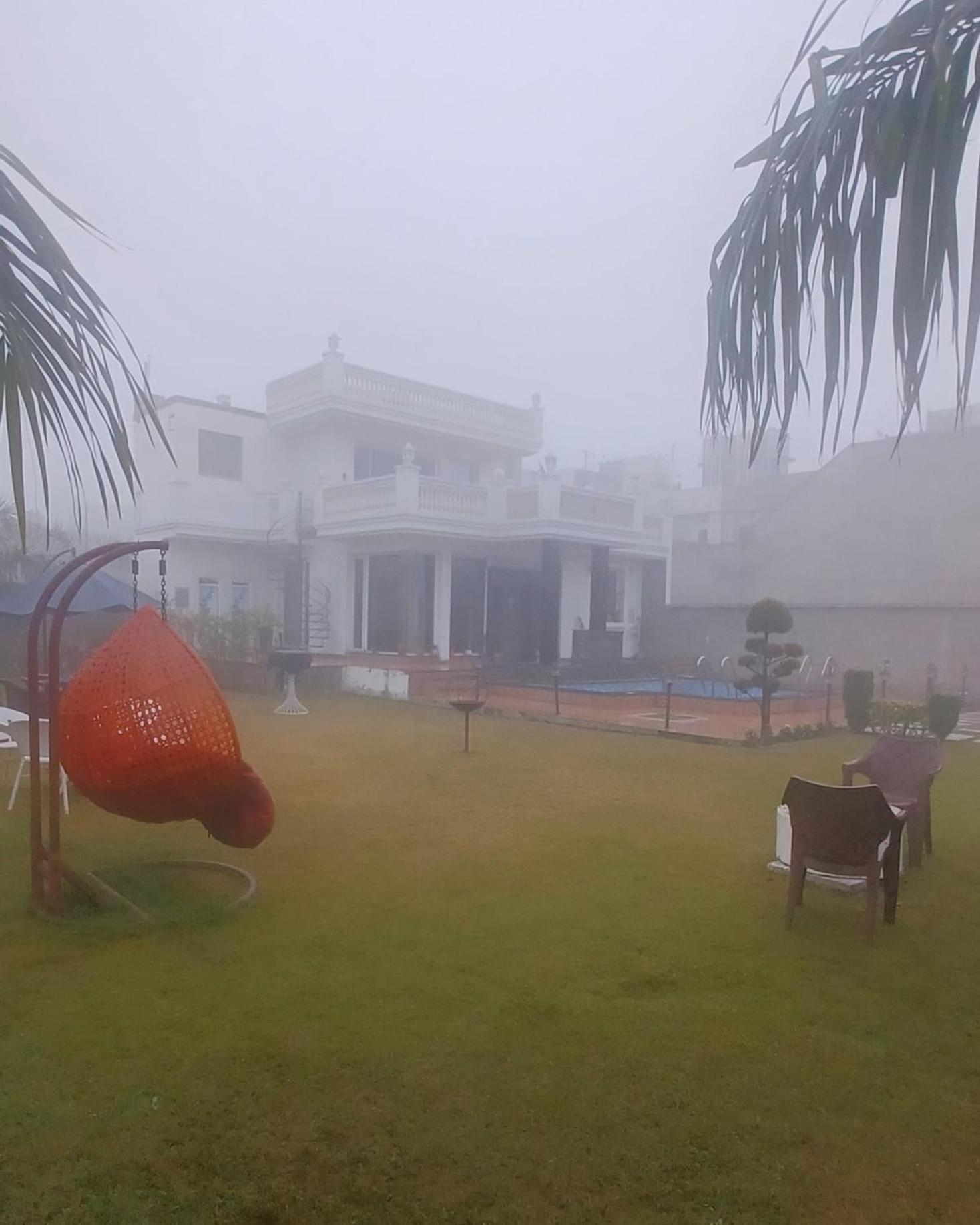 Greystone Villa, Swiming Pool , Bbq , Big Garden, Pool Table, Party Speaker, Bathtub, Kitchen, 15Mins To Golden Temple 阿姆利则 外观 照片