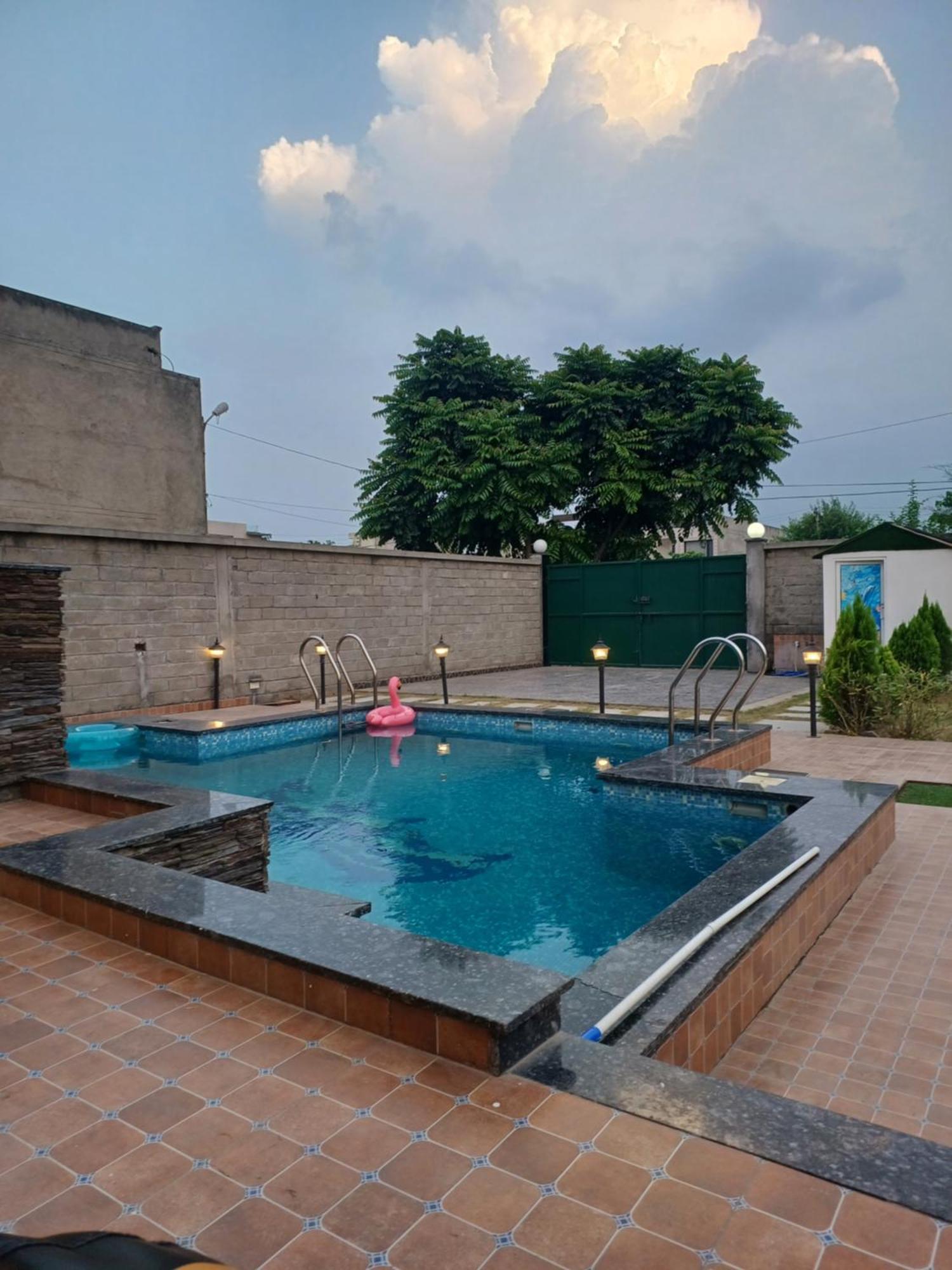 Greystone Villa, Swiming Pool , Bbq , Big Garden, Pool Table, Party Speaker, Bathtub, Kitchen, 15Mins To Golden Temple 阿姆利则 外观 照片